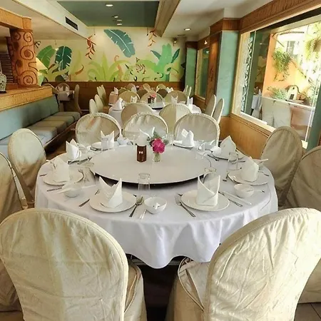 Holiday Garden Hotel-3